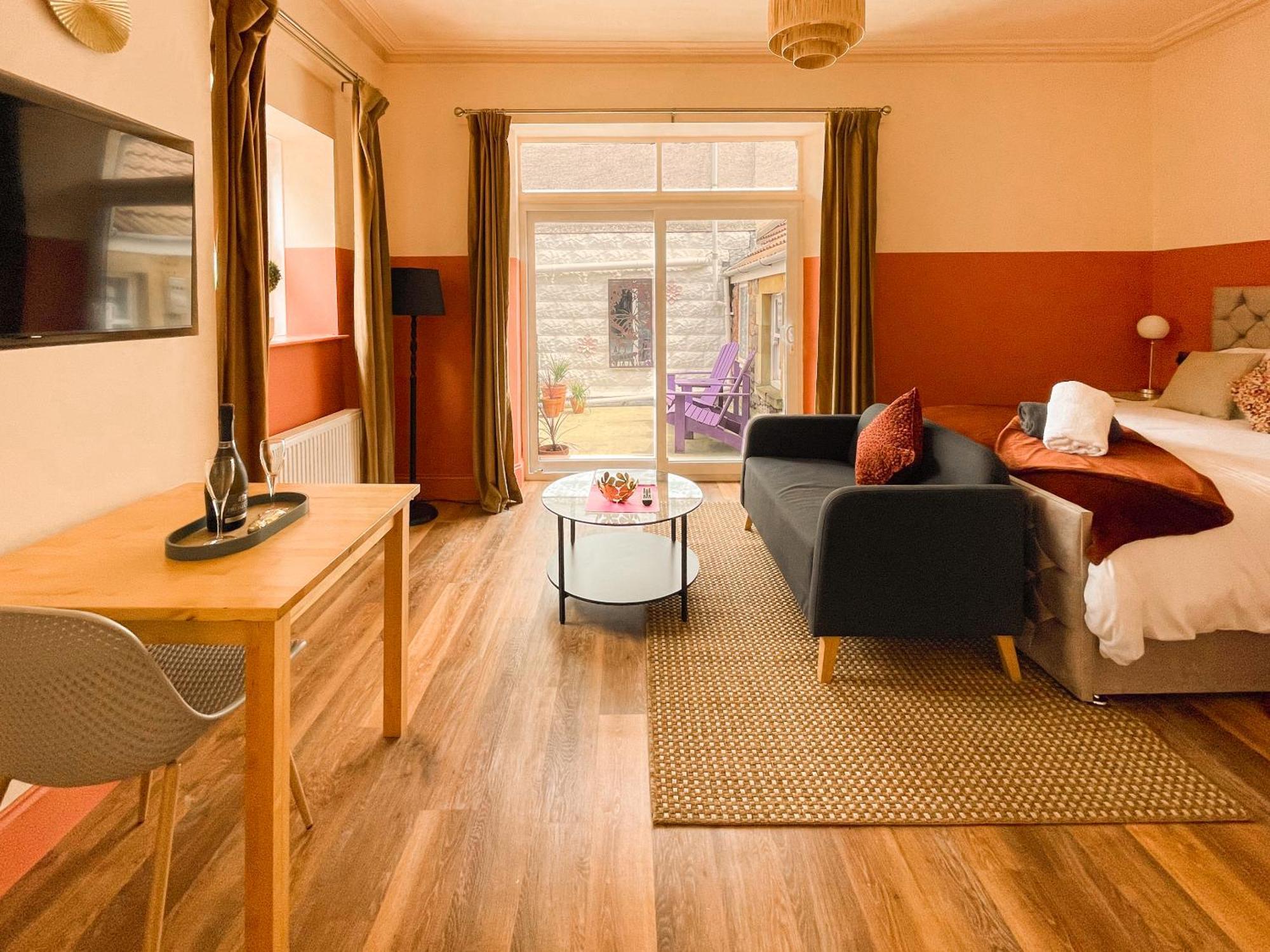 Timbertop Suites - Adults Only Weston-super-Mare Exterior foto